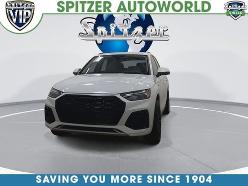 Used 2022 Audi Q5 e Premium Plus AWD/4WD image 3