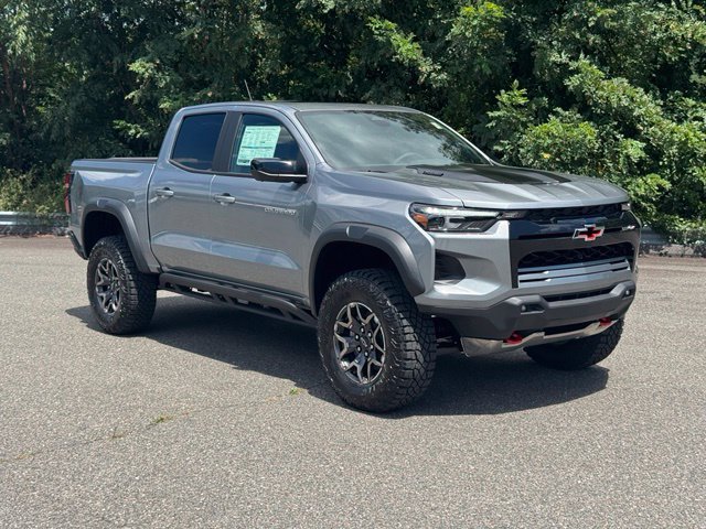 New 2026 Chevrolet Colorado ZR2 w/ Technology Package AWD/4WD image 9