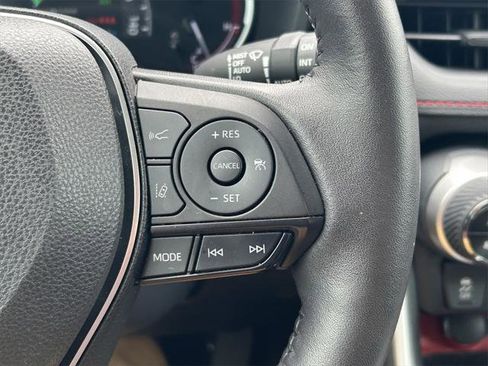 Certified 2022 Toyota RAV4 TRD Off-Road image 38