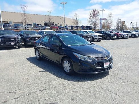 Used 2016 Chevrolet Cruze LS FWD image 1