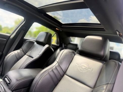 Used 2023 Chrysler 300 C RWD image 19