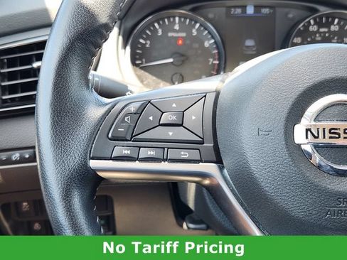 Used 2022 Nissan Rogue Sport SL AWD/4WD image 28