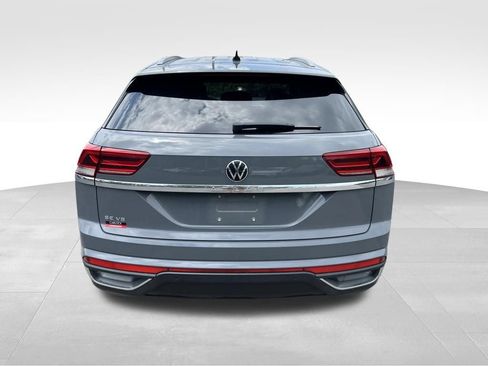 Used 2020 Volkswagen Atlas Cross Sport SE FWD image 6