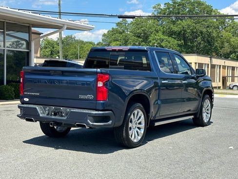 Used 2019 Chevrolet Silverado 1500 High Country w/ Technology Package AWD/4WD image 12