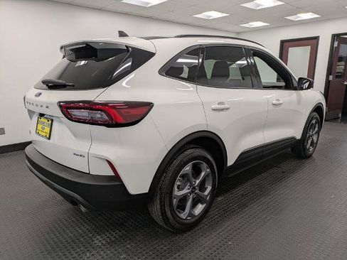 Certified 2025 Ford Escape ST-Line w/ Cold Weather Package image 4