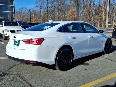 Certified 2023 Chevrolet Malibu LT w/ Redline Edition image 7
