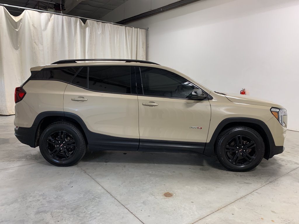 Used 2022 GMC Terrain AT4 w/ Infotainment Package II AWD/4WD image 32