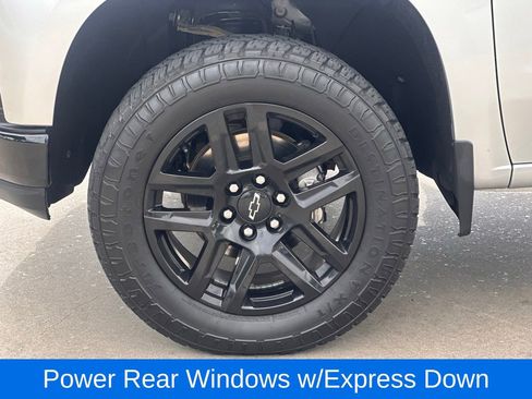 Used 2022 Chevrolet Silverado 1500 Custom Trail Boss image 9