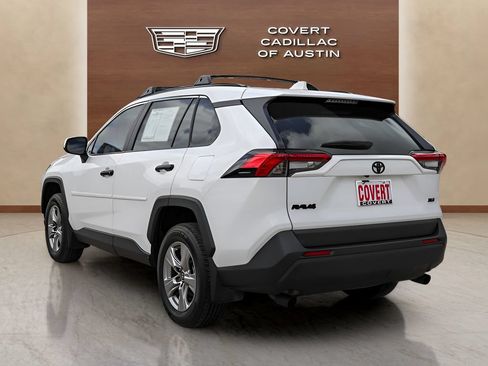 Used 2025 Toyota RAV4 XLE FWD image 3