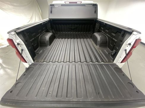 Used 2023 Chevrolet Silverado 1500 LT Trail Boss w/ Convenience Package II AWD/4WD image 23