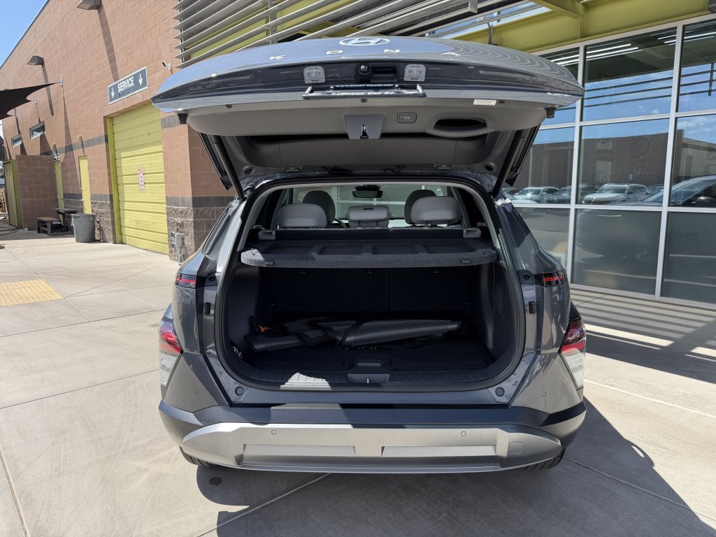 Used 2024 Hyundai Kona Limited FWD image 37