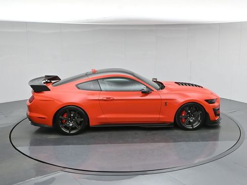 Used 2022 Ford Mustang Shelby GT500 w/ Carbon Fiber Track Pack image 41
