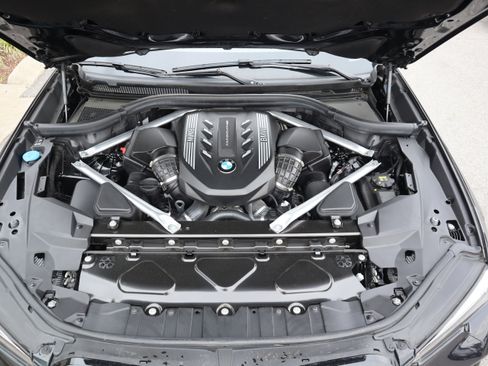 Used 2022 BMW X5 M50i AWD/4WD image 36