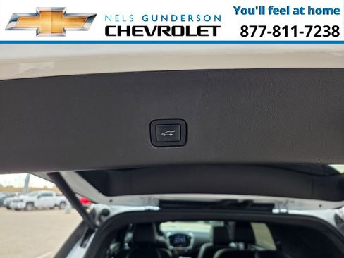 Used 2023 Chevrolet Traverse Premier w/ Redline Edition image 17