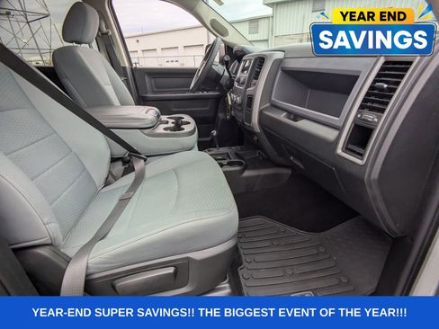 Used 2018 RAM 2500 Tradesman w/ Chrome Appearance Group image 17