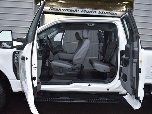 New 2026 Ford F350 XL w/ XL Chrome Package image 17