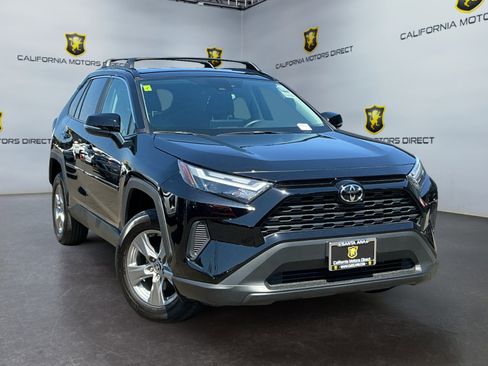 Used 2025 Toyota RAV4 XLE image 3