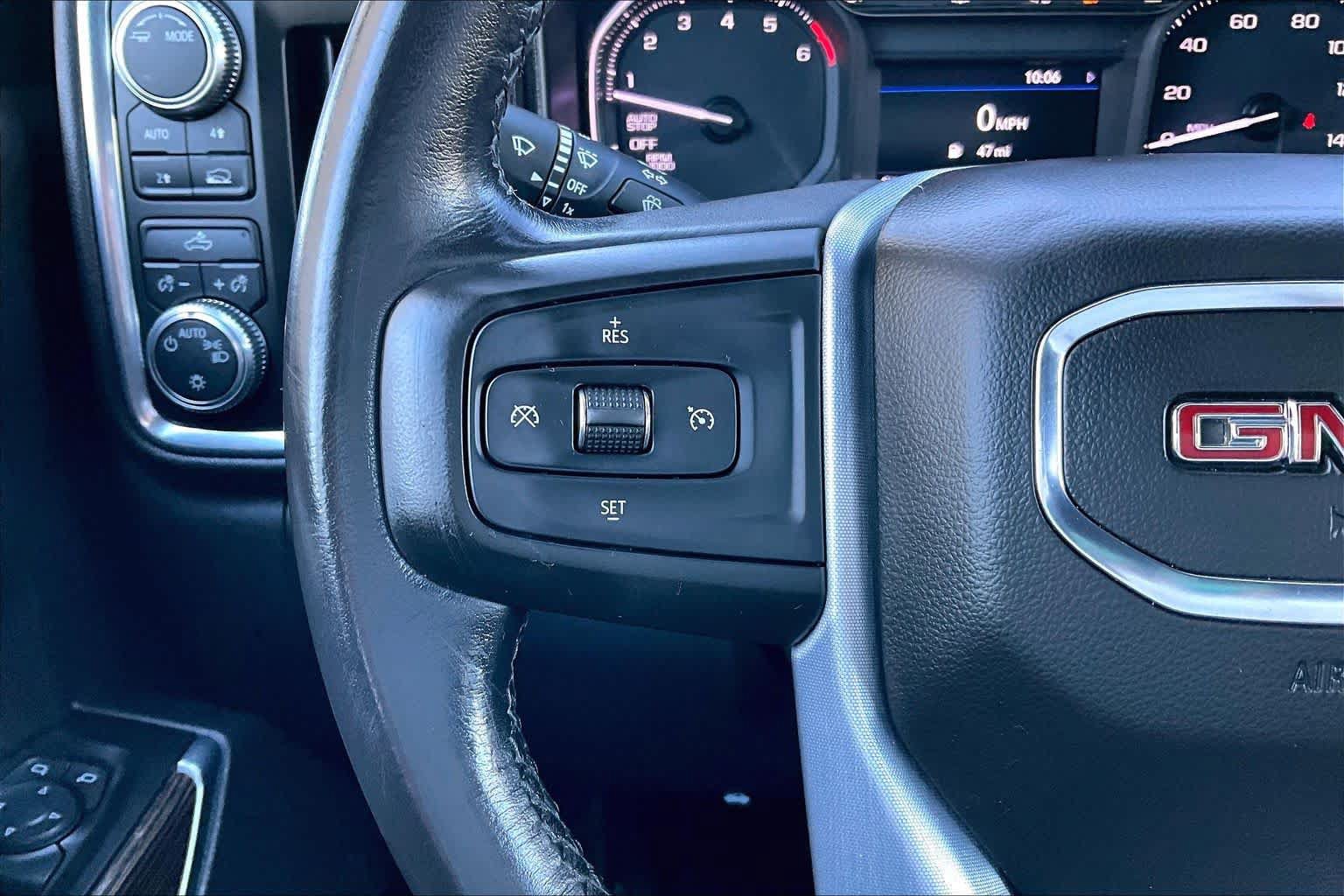 Used 2020 GMC Sierra 1500 SLE w/ Remote Start Package AWD/4WD image 24