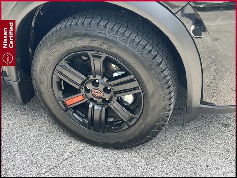 Certified 2025 Nissan Rogue SV AWD/4WD image 9