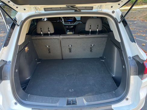 Used 2025 Chevrolet TrailBlazer LT image 27