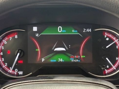 Used 2025 Toyota RAV4 XLE FWD image 33
