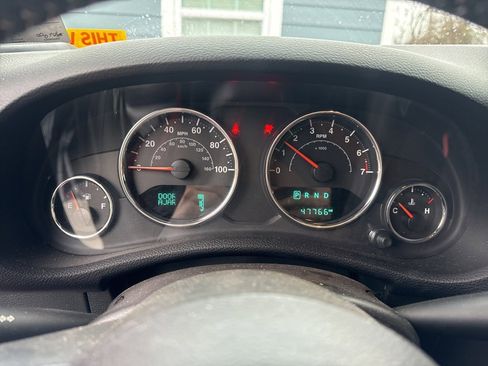 Used 2018 Jeep Wrangler Sport image 15