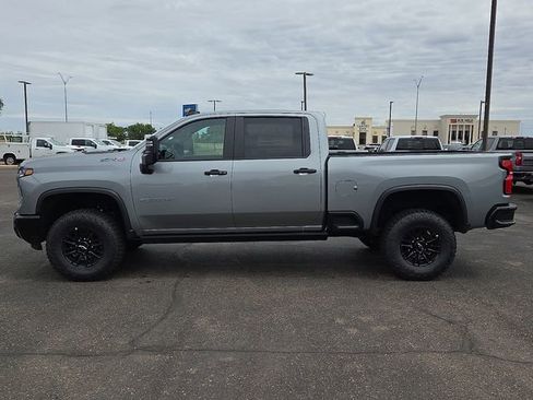 New 2026 Chevrolet Silverado 2500 ZR2 AWD/4WD image 2