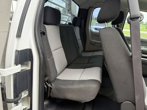 Used 2009 Chevrolet Silverado 3500 W/T image 24