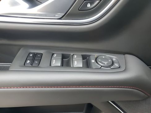 Used 2023 Chevrolet Suburban RST image 28