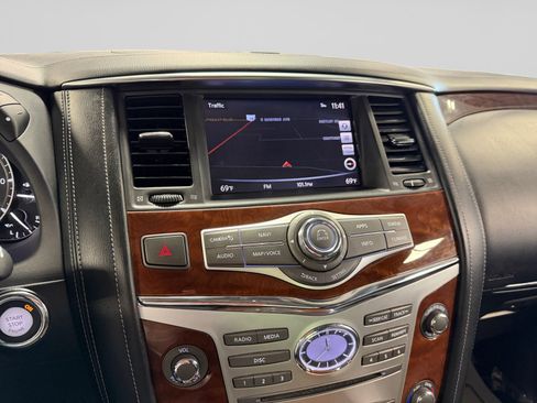 Used 2018 INFINITI QX80 4WD w/ Driver Assistance Package image 29