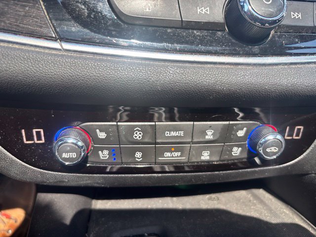 Used 2019 Buick Enclave Avenir w/ Avenir Technology Package FWD image 16