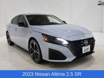 Used 2023 Nissan Altima 2.5 SR w/ SR Premium Package