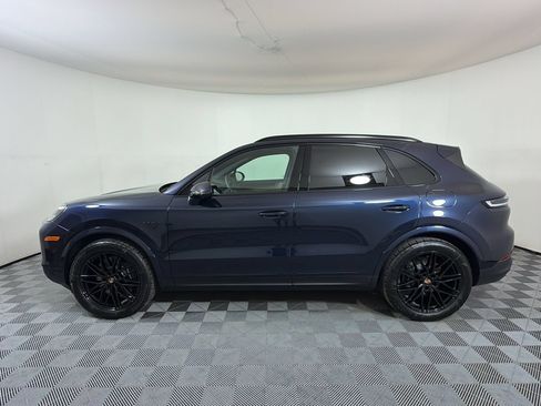 Certified 2026 Porsche Cayenne Coupe AWD/4WD image 2