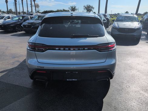 Used 2024 Porsche Macan Turbo AWD/4WD image 5