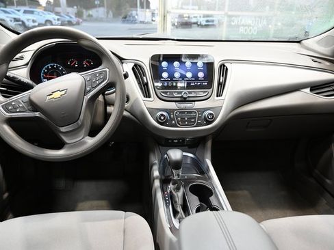 Used 2022 Chevrolet Malibu LT image 12