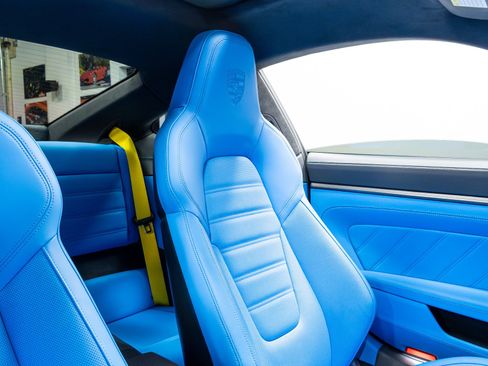 Used 2024 Porsche 911 Carrera image 27