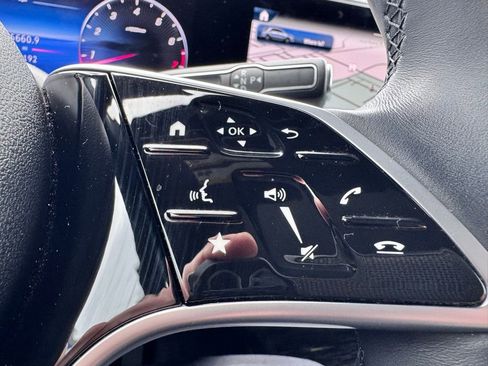 Used 2024 Mercedes-Benz GLE 350 4MATIC image 37