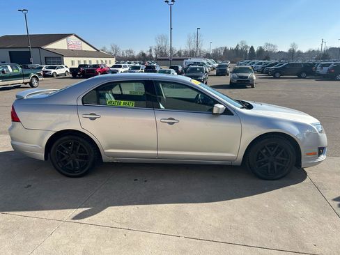 Used 2011 Ford Fusion SEL w/ Moons & Tunes Pkg image 4