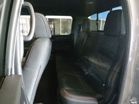 Used 2025 Nissan Frontier PRO-4X w/ Pro Convenience Package AWD/4WD image 21