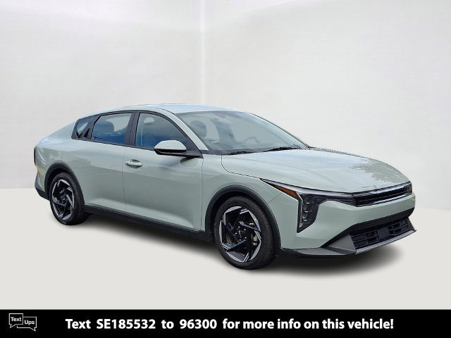 Certified 2025 Kia K4 GT-Line Turbo FWD image 1