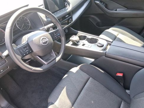 Used 2026 Nissan Rogue SV AWD/4WD image 19