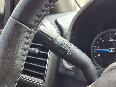 Used 2021 Ford Expedition XLT RWD image 24