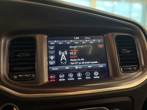 Used 2020 Dodge Charger SXT w/ Blacktop Package image 34