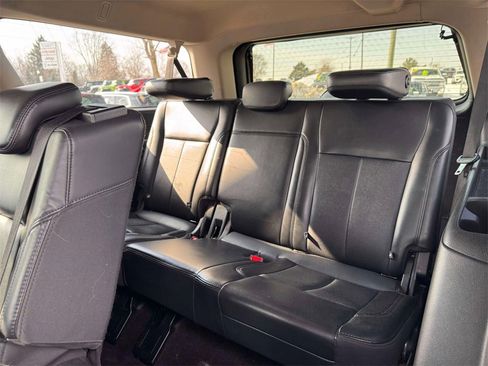 Used 2023 Ford Expedition Max XLT image 13