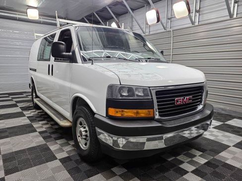 Used 2021 GMC Savana 2500 w/ Driver Convenience Package RWD image 4