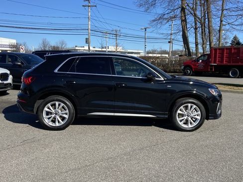 Certified 2025 Audi Q3 2.0T Premium w/ Convenience Package image 4