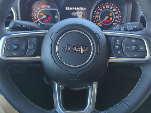 New 2026 Jeep Wrangler Unlimited Sahara AWD/4WD image 14
