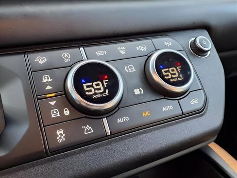 Used 2020 Land Rover Defender 110 X image 26