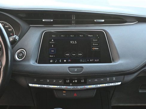 Used 2022 Cadillac XT4 Premium Luxury w/ Safety Alert Package image 11