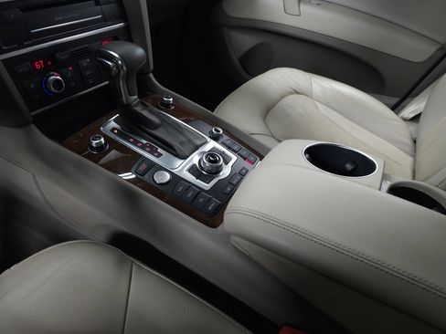 Used 2012 Audi Q7 3.0T S line Prestige image 28